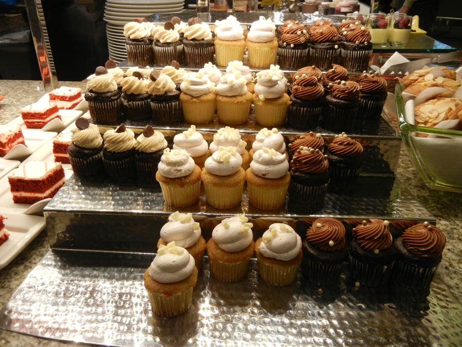 Cupcakes?  Lots of choices.